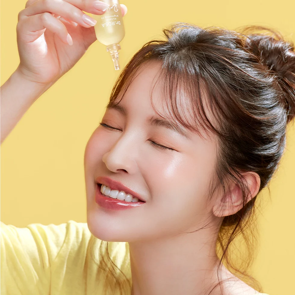 GlutanaC Brightening IV — Step 1: Press & apply